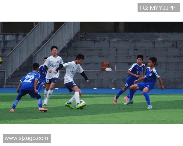 赛后分析：深圳足球队与重庆足球队心理素质的较量与启示