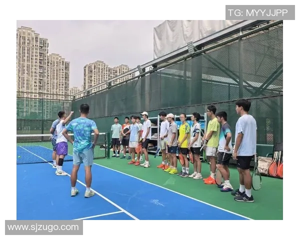 赛后分析：广州网球队与杭州网球队的团队协作表现及启示
