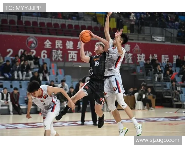 赛后分析：西安篮球队与南京篮球队的战术配合与表现评估