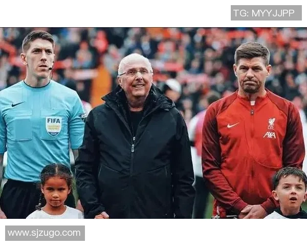 足球明星化身老年人展现人生智慧与幽默风采的精彩表演 足球明星化身老年人展现人生智慧与幽默风采的精彩表演