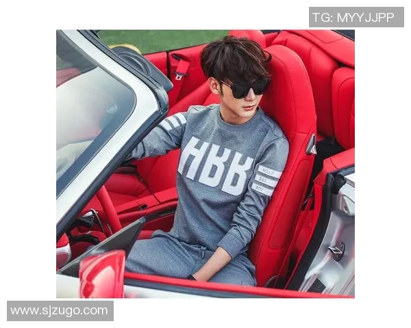 足球明星图案脖套时尚潮流单品让你在运动中尽显个性魅力