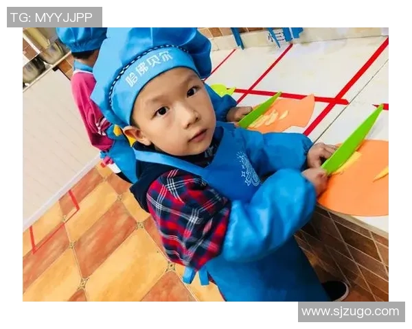 足球明星抠糖饼的趣味生活揭秘与场上风采的完美结合 足球明星抠糖饼的趣味生活揭秘与场上风采的完美结合