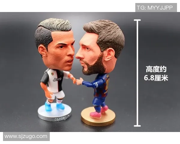 足球明星照片摆件打造个性化家居装饰提升球迷生活品质