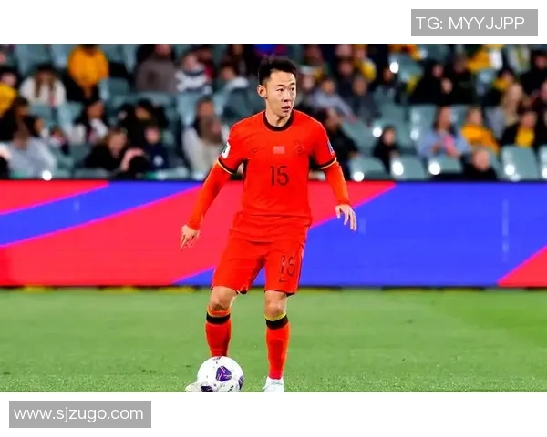 足球明星的职业发展之路：从青训到巅峰的奋斗与挑战