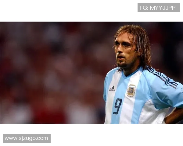 足球明星福尔科的传奇之路与他对足球的无尽热爱