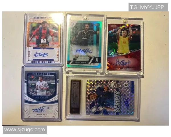 足球明星签名卡片的魅力与收藏价值探讨 足球明星签名卡片的魅力与收藏价值探讨